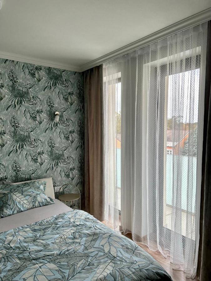 Becca'S Downtown Apartment With Private Parking Oradea Exterior foto